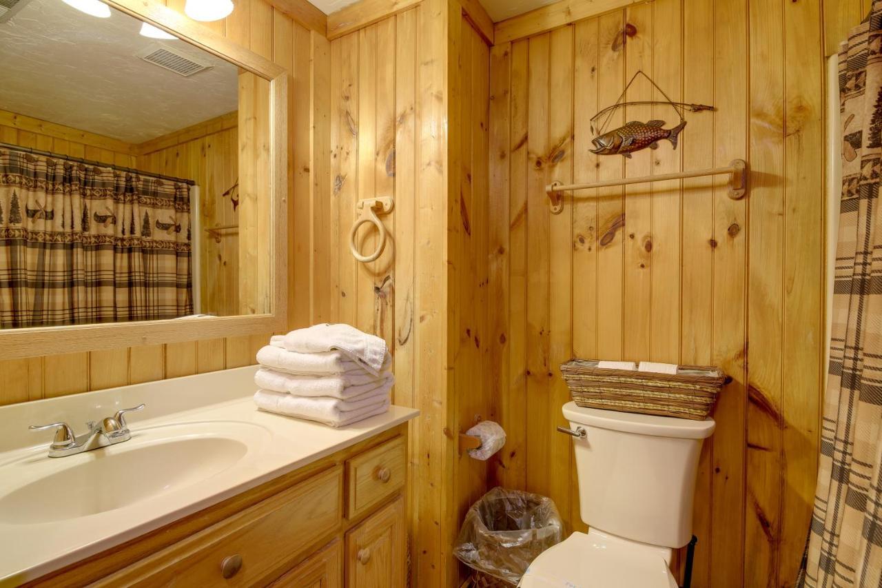 Smoky Mountains Cabin With Hot Tub, Deck And Views! Sevierville Exterior photo