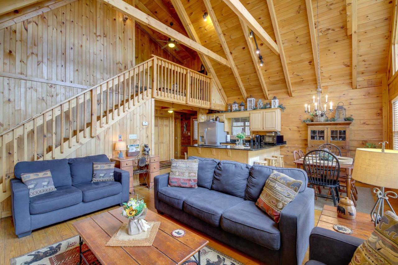 Smoky Mountains Cabin With Hot Tub, Deck And Views! Sevierville Exterior photo