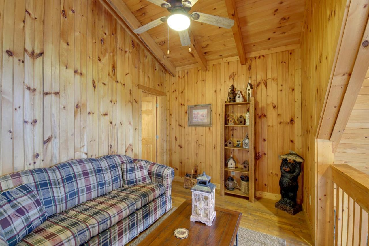 Smoky Mountains Cabin With Hot Tub, Deck And Views! Sevierville Exterior photo