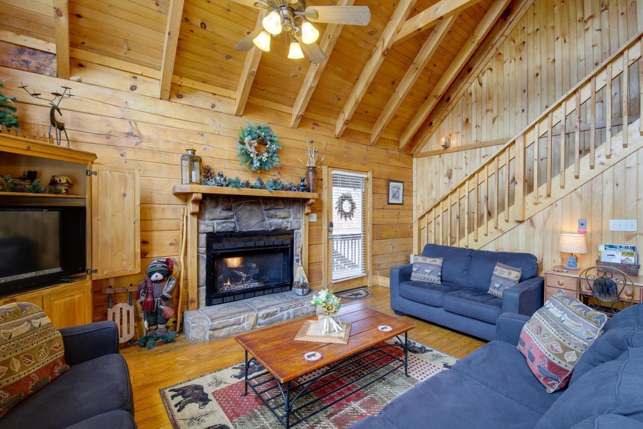 Smoky Mountains Cabin With Hot Tub, Deck And Views! Sevierville Exterior photo