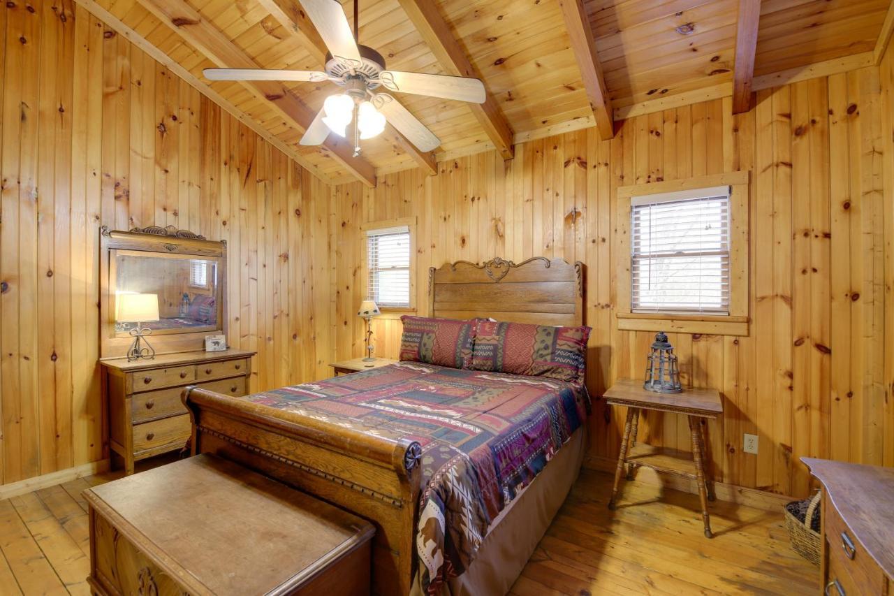 Smoky Mountains Cabin With Hot Tub, Deck And Views! Sevierville Exterior photo
